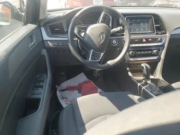 5NPE34AF0JH657781 2018 HYUNDAI SONATA - Image 8
