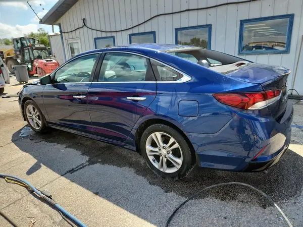 5NPE34AF0JH660549 2018 HYUNDAI SONATA - Image 2