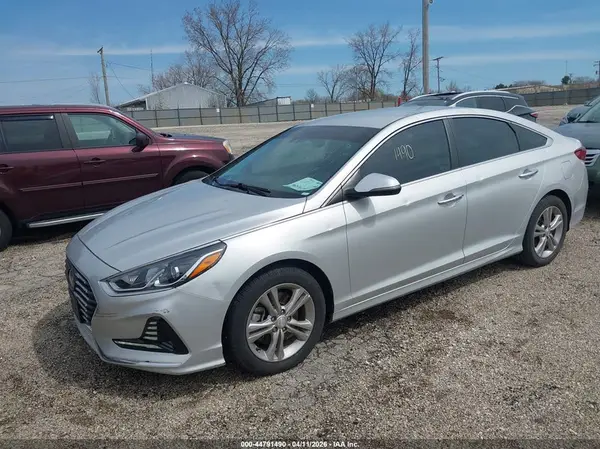 5NPE34AF0JH667114 2018 HYUNDAI SONATA - Image 2