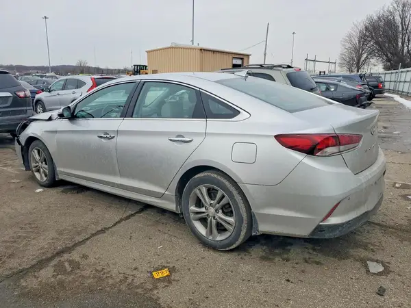 5NPE34AF0JH678310 2018 HYUNDAI SONATA - Image 2