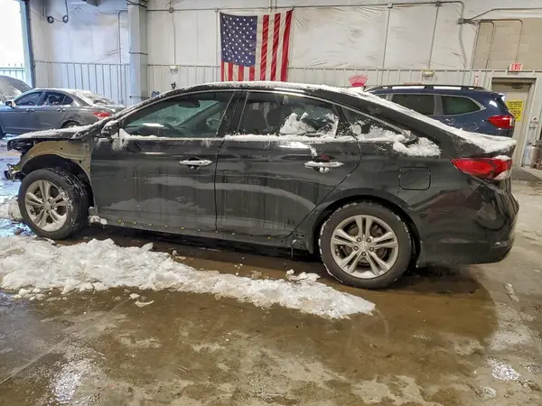 5NPE34AF0JH684768 2018 HYUNDAI SONATA - Image 2
