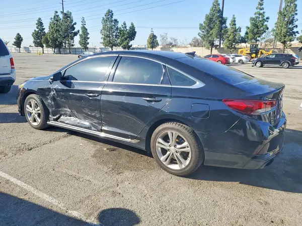 5NPE34AF0JH689517 2018 HYUNDAI SONATA - Image 2