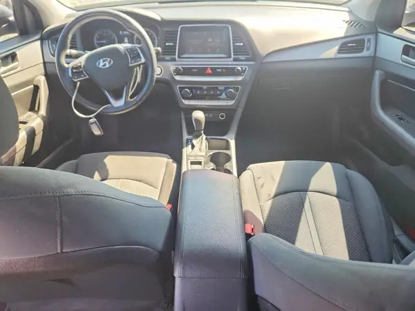 5NPE34AF0JH689579 2018 HYUNDAI SONATA - Image 8