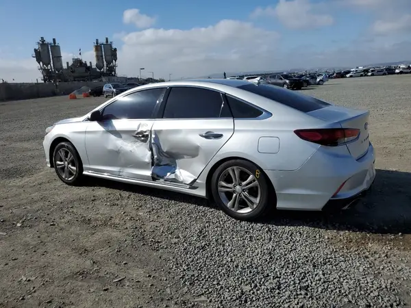 5NPE34AF0JH697181 2018 HYUNDAI SONATA - Image 2