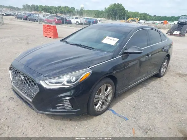 5NPE34AF0JH700645 2018 HYUNDAI SONATA - Image 2
