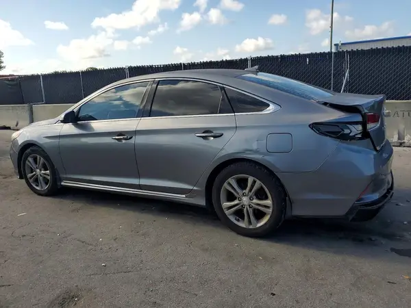 5NPE34AF0JH709006 2018 HYUNDAI SONATA - Image 2