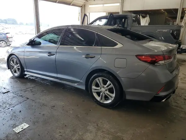 5NPE34AF0JH717543 2018 HYUNDAI SONATA - Image 2