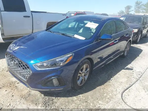 5NPE34AF0JH722774 2018 HYUNDAI SONATA - Image 2