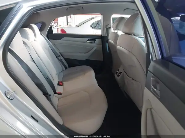 5NPE34AF0JH726758 2018 HYUNDAI SONATA - Image 8