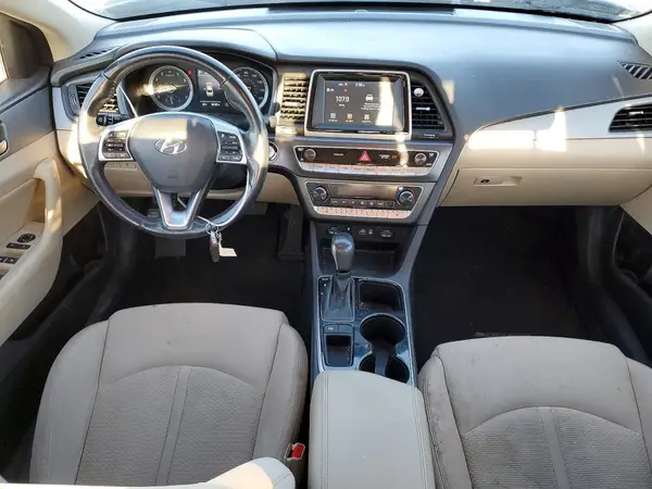 5NPE34AF0KH729032 2019 HYUNDAI SONATA - Image 8