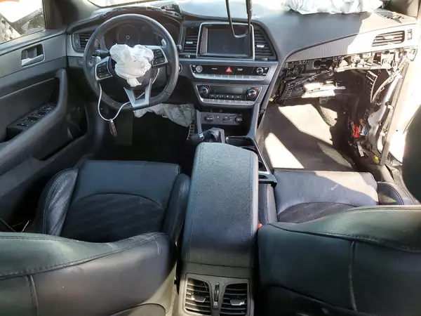 5NPE34AF0KH743559 2019 HYUNDAI SONATA - Image 8