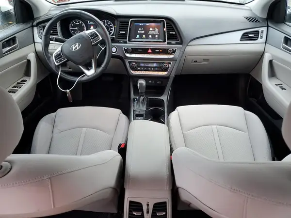 5NPE34AF0KH746333 2019 HYUNDAI SONATA - Image 8