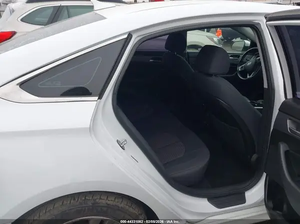 5NPE34AF0KH747207 2019 HYUNDAI SONATA - Image 8
