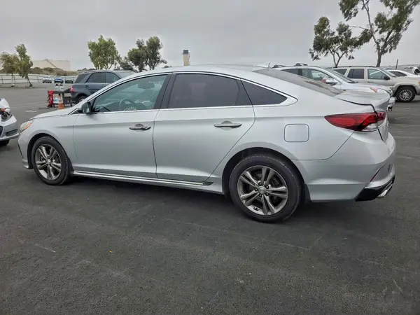 5NPE34AF0KH755629 2019 HYUNDAI SONATA - Image 2