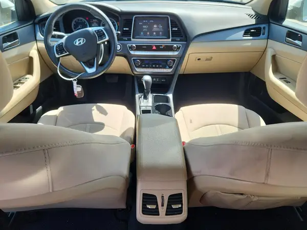 5NPE34AF0KH780742 2019 HYUNDAI SONATA - Image 8
