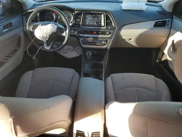 5NPE34AF0KH788758 2019 HYUNDAI SONATA - Image 8