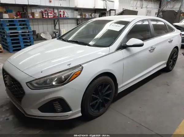 5NPE34AF0KH806109 2019 HYUNDAI SONATA - Image 2