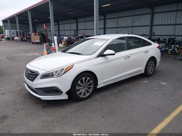 5NPE34AF1GH268284 2016 HYUNDAI SONATA - Image 2
