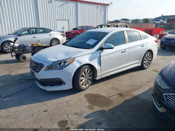 5NPE34AF1GH273243 2016 HYUNDAI SONATA - Image 2