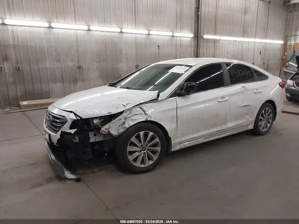 5NPE34AF1GH345879 2016 HYUNDAI SONATA - Image 2