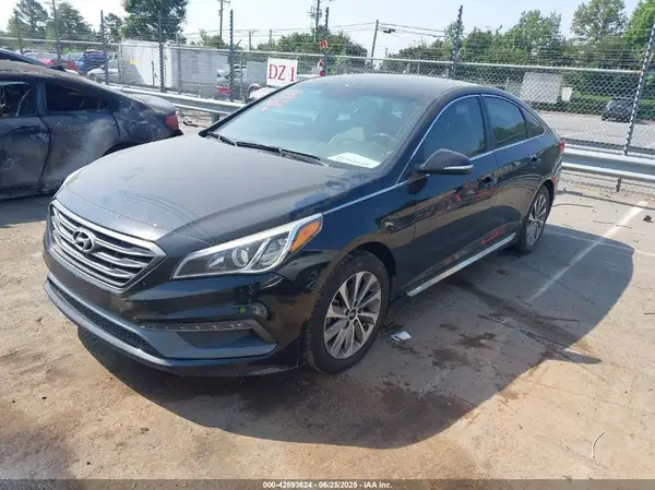 5NPE34AF1GH380812 2016 HYUNDAI SONATA - Image 2