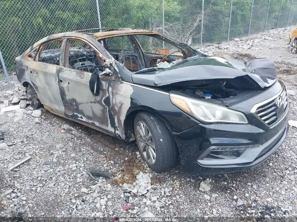 5NPE34AF1GH413193 2016 HYUNDAI SONATA - Image 1
