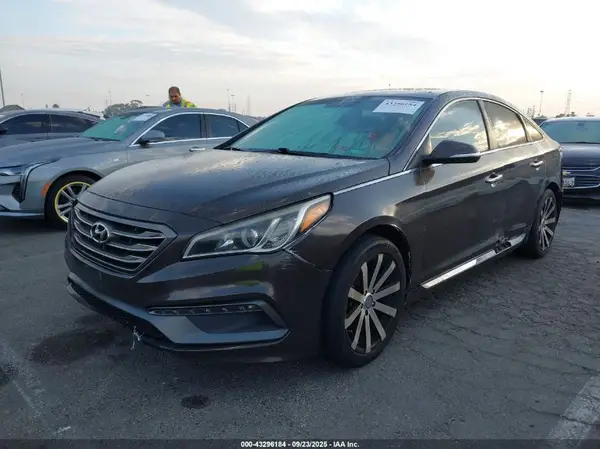 5NPE34AF1GH415140 2016 HYUNDAI SONATA - Image 2