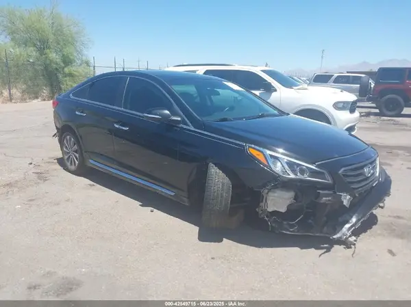 5NPE34AF1GH415591 2016 HYUNDAI SONATA - Image 1