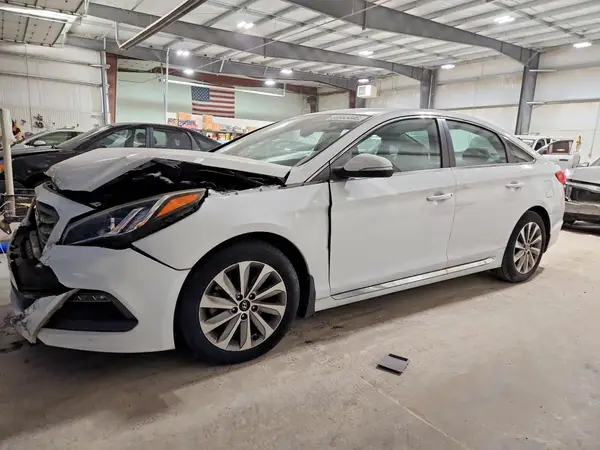 5NPE34AF1GH432097 2016 HYUNDAI SONATA - Image 1