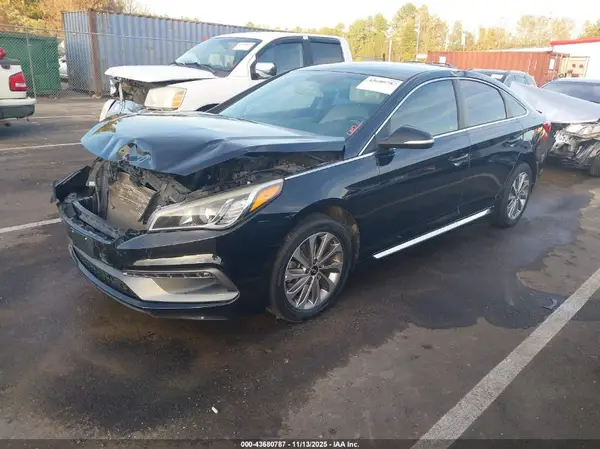 5NPE34AF1HH437625 2017 HYUNDAI SONATA - Image 2