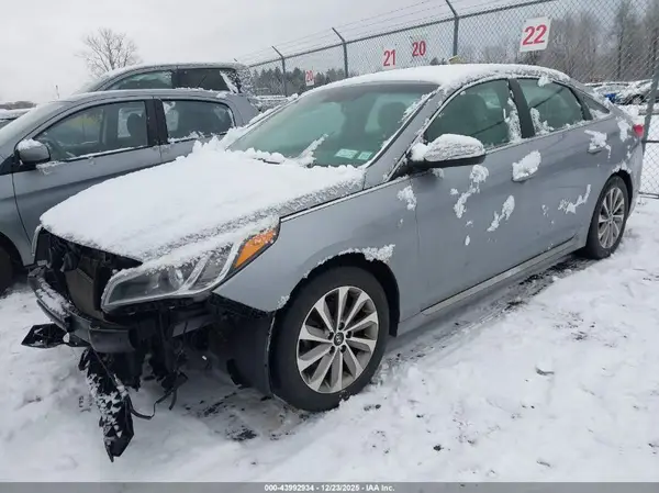 5NPE34AF1HH439486 2017 HYUNDAI SONATA - Image 2