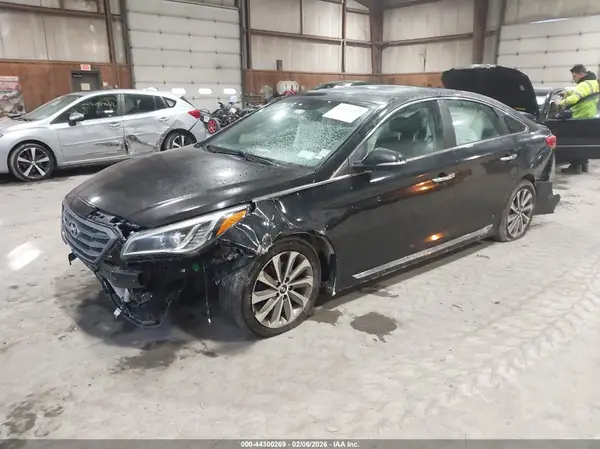 5NPE34AF1HH440265 2017 HYUNDAI SONATA - Image 2