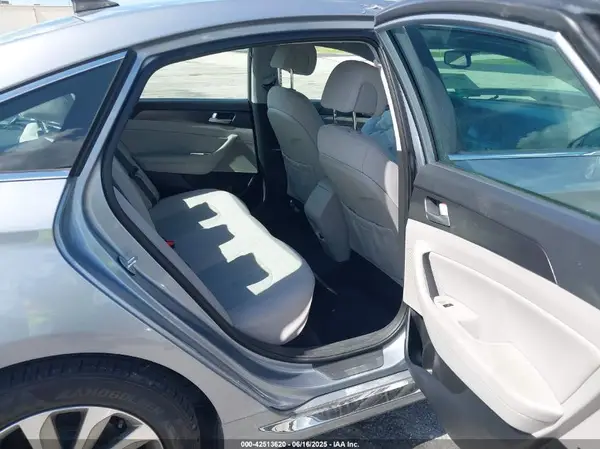 5NPE34AF1HH444462 2017 HYUNDAI SONATA - Image 8
