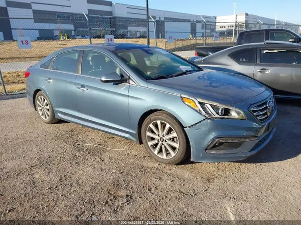 5NPE34AF1HH458099 2017 HYUNDAI SONATA - Image 1