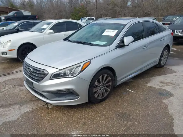5NPE34AF1HH482788 2017 HYUNDAI SONATA - Image 2