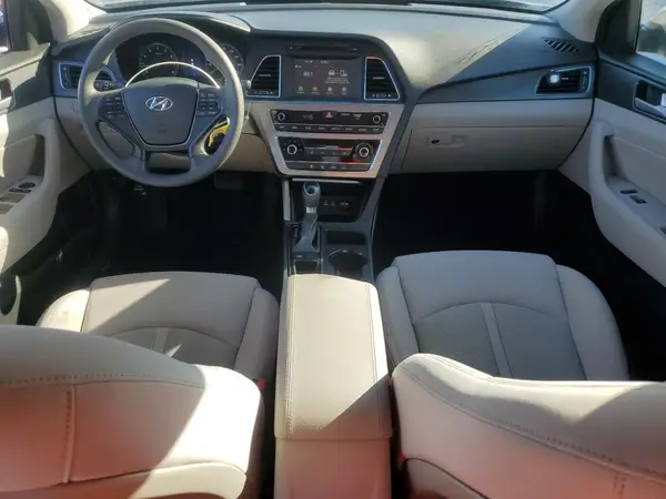 5NPE34AF1HH484945 2017 HYUNDAI SONATA - Image 8