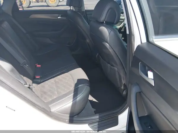 5NPE34AF1HH511769 2017 HYUNDAI SONATA - Image 8