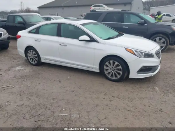 5NPE34AF1HH528345 2017 HYUNDAI SONATA - Image 1