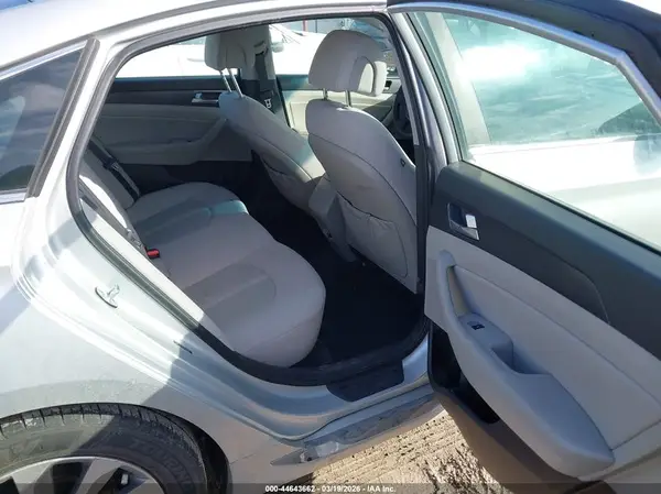 5NPE34AF1HH551060 2017 HYUNDAI SONATA - Image 8