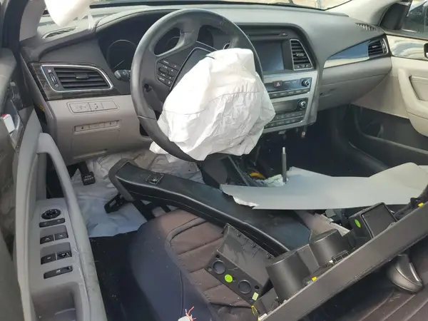 5NPE34AF1HH569638 2017 HYUNDAI SONATA - Image 8