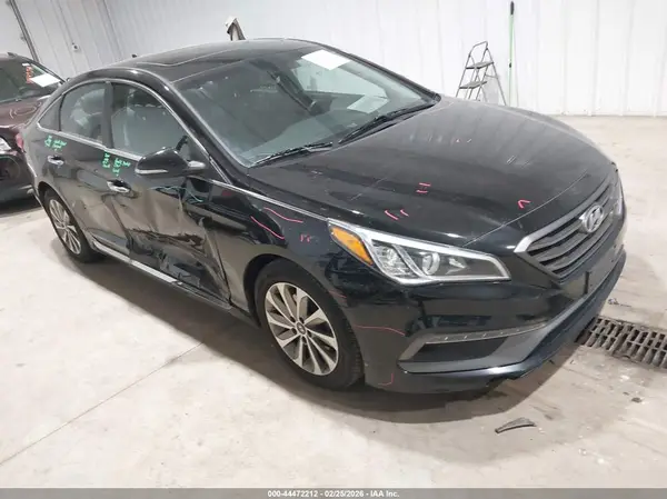 5NPE34AF1HH570742 2017 HYUNDAI SONATA - Image 1