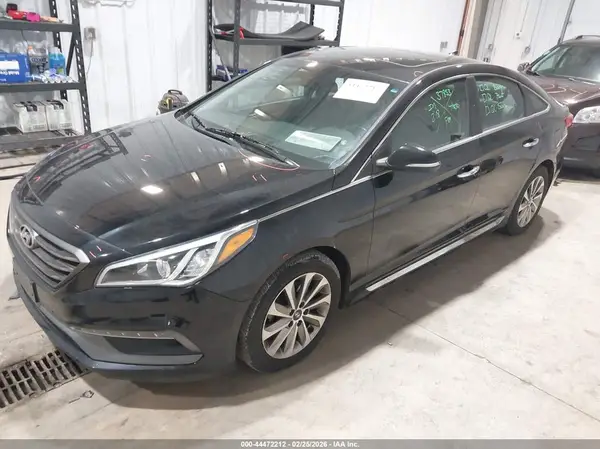 5NPE34AF1HH570742 2017 HYUNDAI SONATA - Image 2