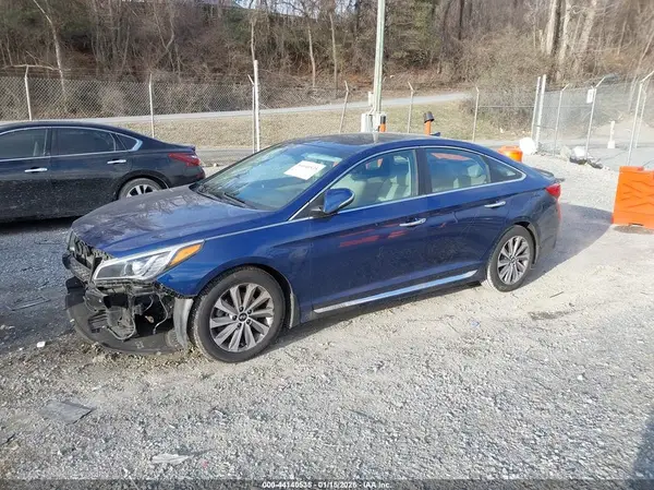 5NPE34AF1HH579456 2017 HYUNDAI SONATA - Image 2