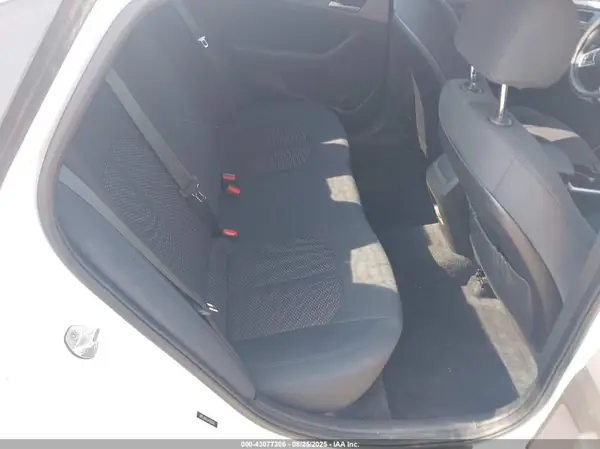 5NPE34AF1JH596960 2018 HYUNDAI SONATA - Image 8