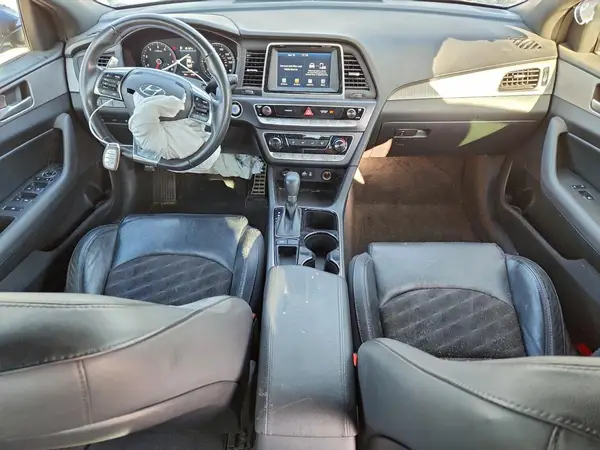5NPE34AF1JH600750 2018 HYUNDAI SONATA - Image 8