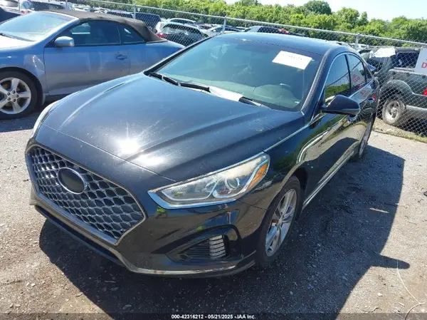 5NPE34AF1JH601171 2018 HYUNDAI SONATA - Image 2