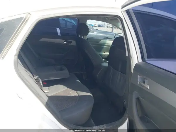 5NPE34AF1JH631402 2018 HYUNDAI SONATA - Image 8