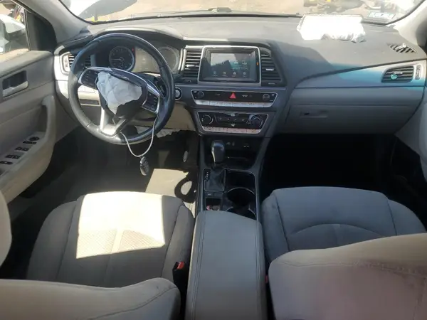 5NPE34AF1JH632372 2018 HYUNDAI SONATA - Image 8