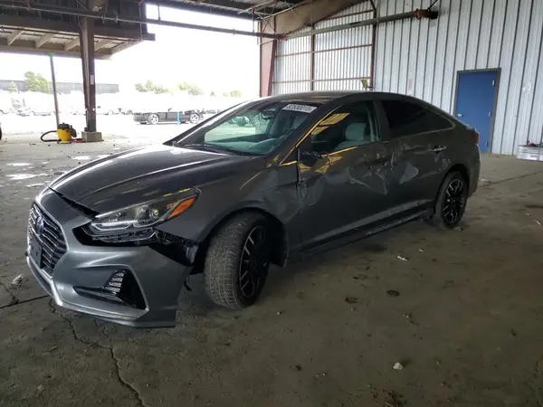 5NPE34AF1JH635627 2018 HYUNDAI SONATA - Image 1