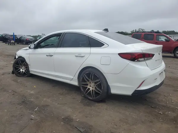 5NPE34AF1JH642075 2018 HYUNDAI SONATA - Image 2